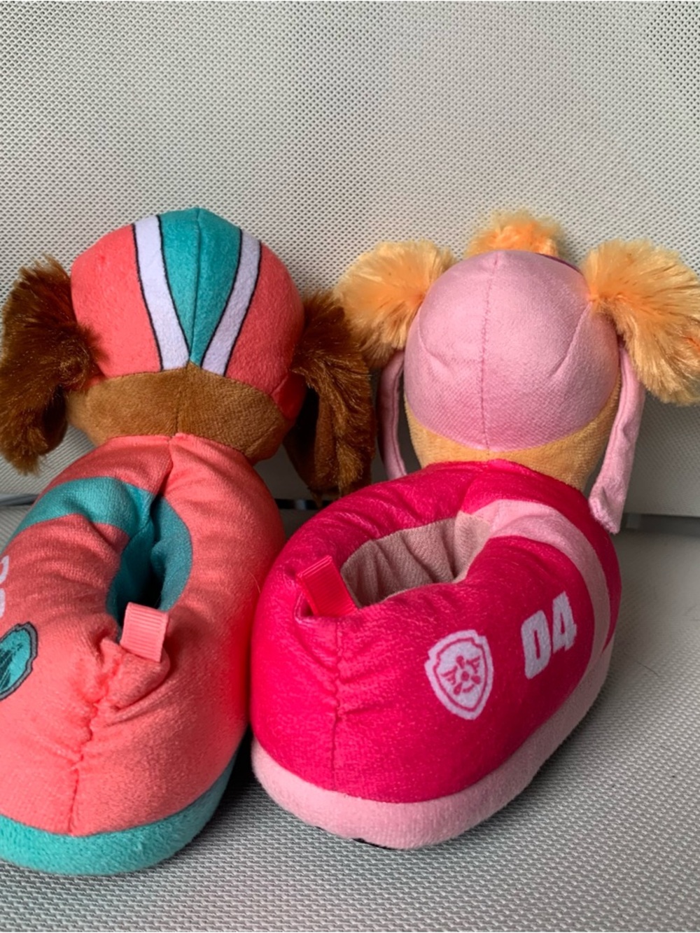 Paw Patrol Skye & Zuma Plush Slippers in Pink and Teal - Picture 5 of 5